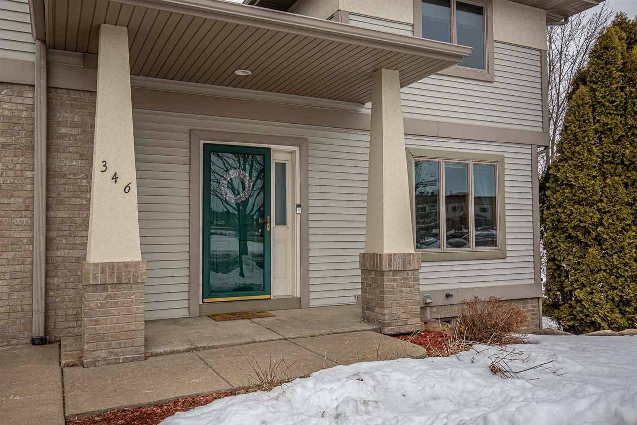 346 Prairie Heights Dr, Verona, WI 53593-2214