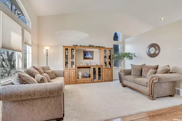 South Jordan, UT 84009,9643 S ELK VISTA LN