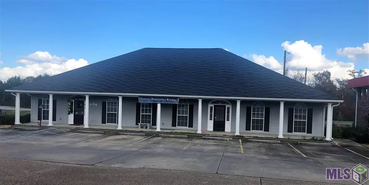 7197 HWY 61, St Francisville, LA 70775