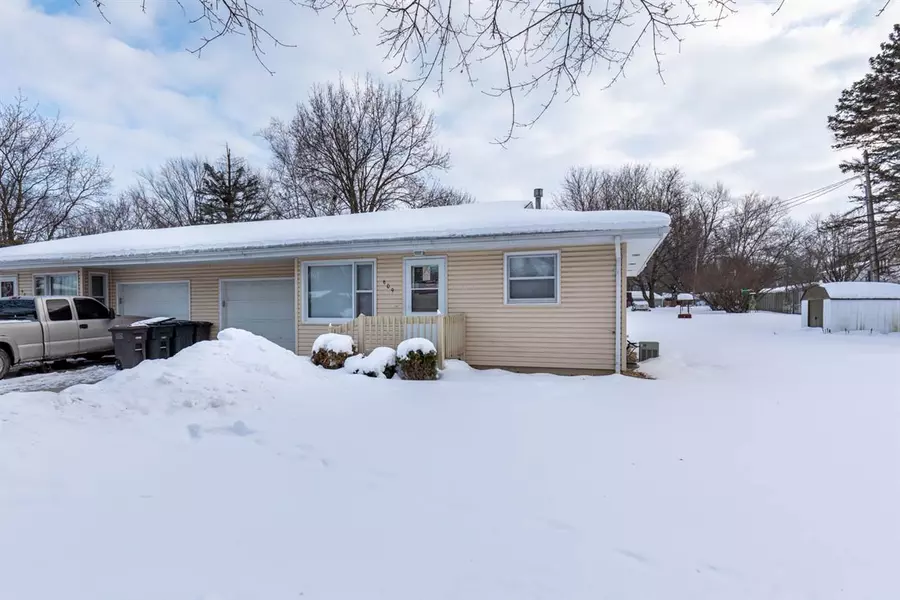 601 & 609 Roby Rd, Stoughton, WI 53589