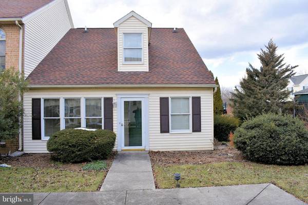 10 BROOKLINE CT, Chambersburg, PA 17201