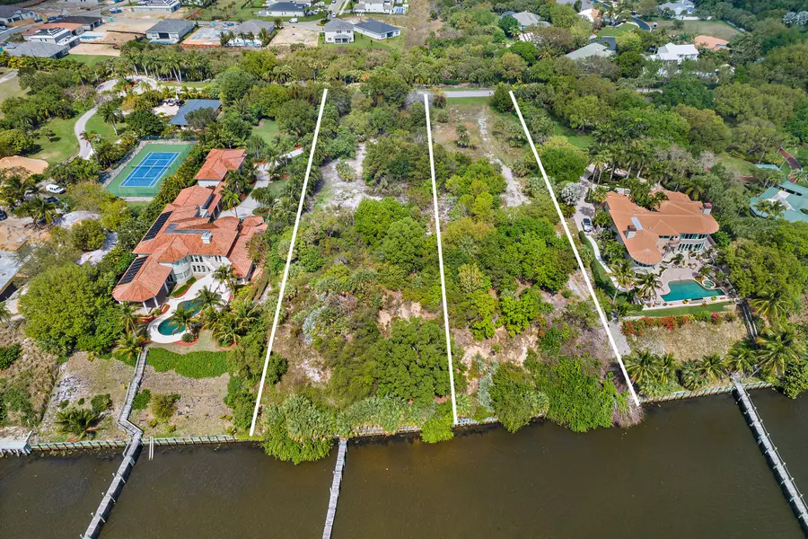 33 NE Lofting WAY, Sewalls Point, FL 34996