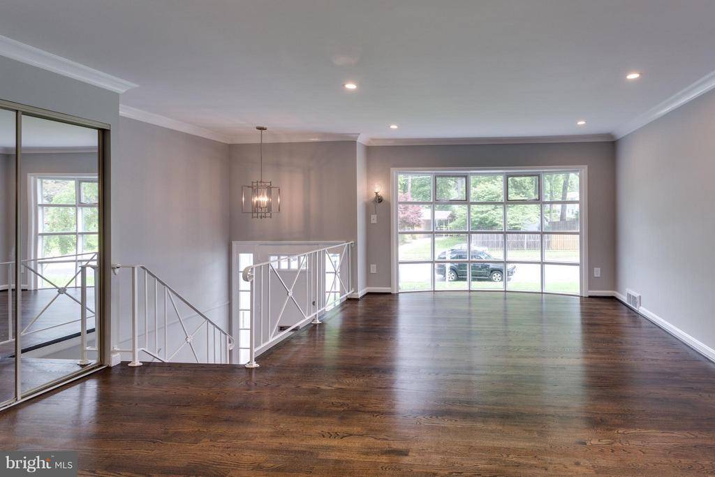 Fairfax, VA 22030,11003 SANTA CLARA DR