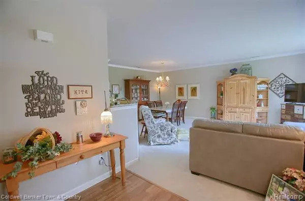 Howell, MI 48843,697 Abbington CRT