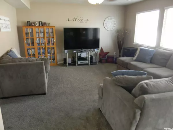 Lehi, UT 84043,2035 S 620 W