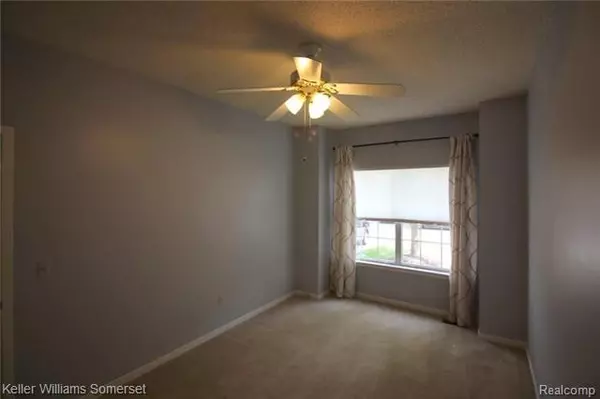 Novi, MI 48377,30675 VINE CRT