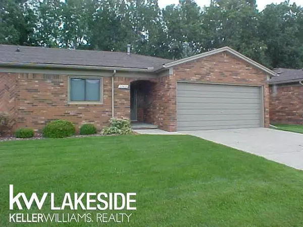 32602 Stoneybrook, Fraser, MI 48026