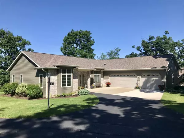 601 Viking View Dr #5, Reedsburg, WI 53959