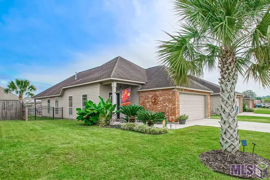 42350 PALMSTONE AVE, Prairieville, LA 70769