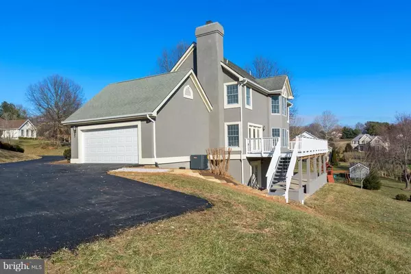 Warrenton, VA 20187,5873 MANCHESTER CT