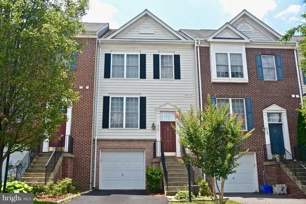 9761 CHESHIRE RIDGE CIR, Manassas, VA 20110