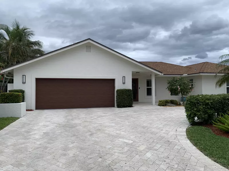 939 Bolender DR, Delray Beach, FL 33483