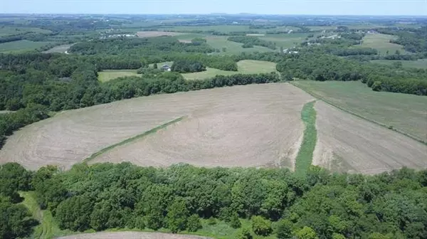 Darlington, WI 53530,106 Acres M/L County Road F