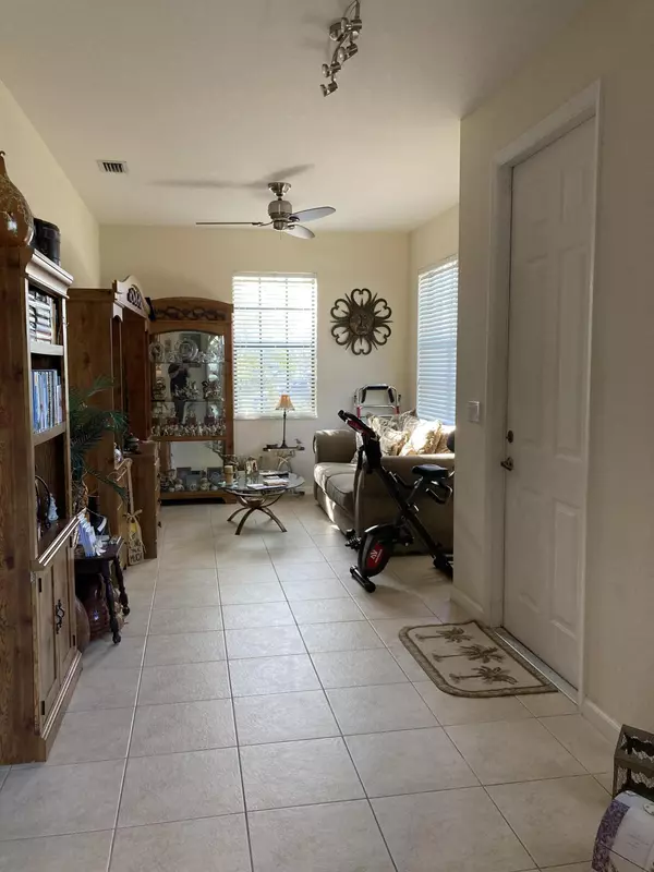 Port Saint Lucie, FL 34953,1717 SW Umbria ST