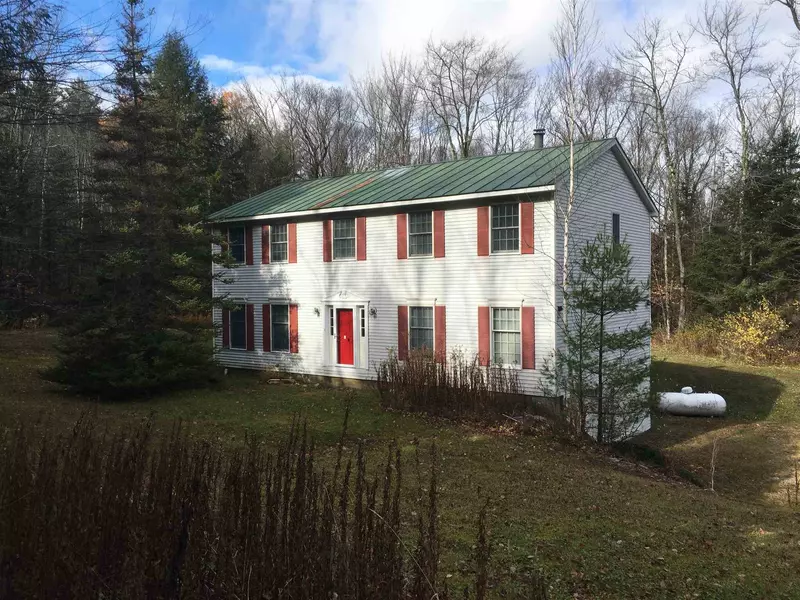 656 Glen RD, Peru, VT 05152