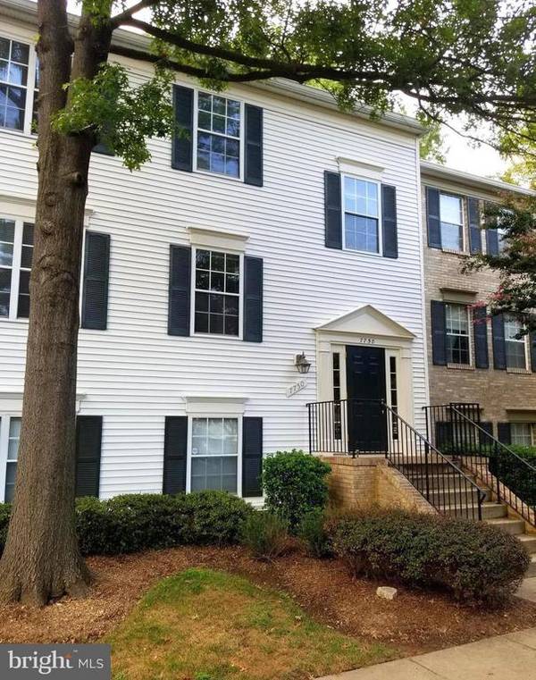 7750 NEW PROVIDENCE DR #31, Falls Church, VA 22042