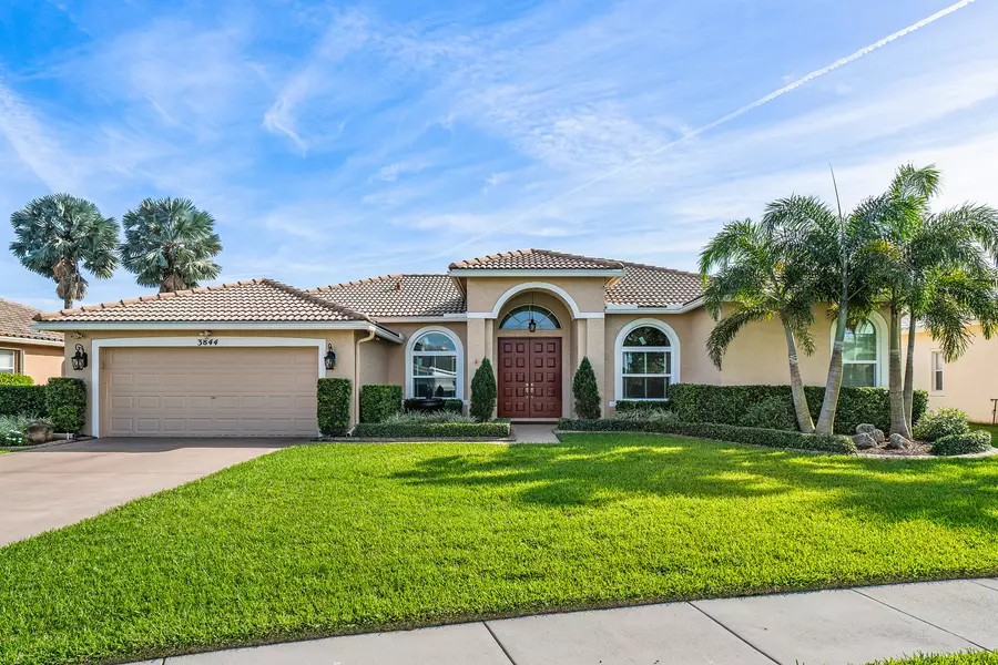 3844 Cypress Lake DR, Lake Worth, FL 33467