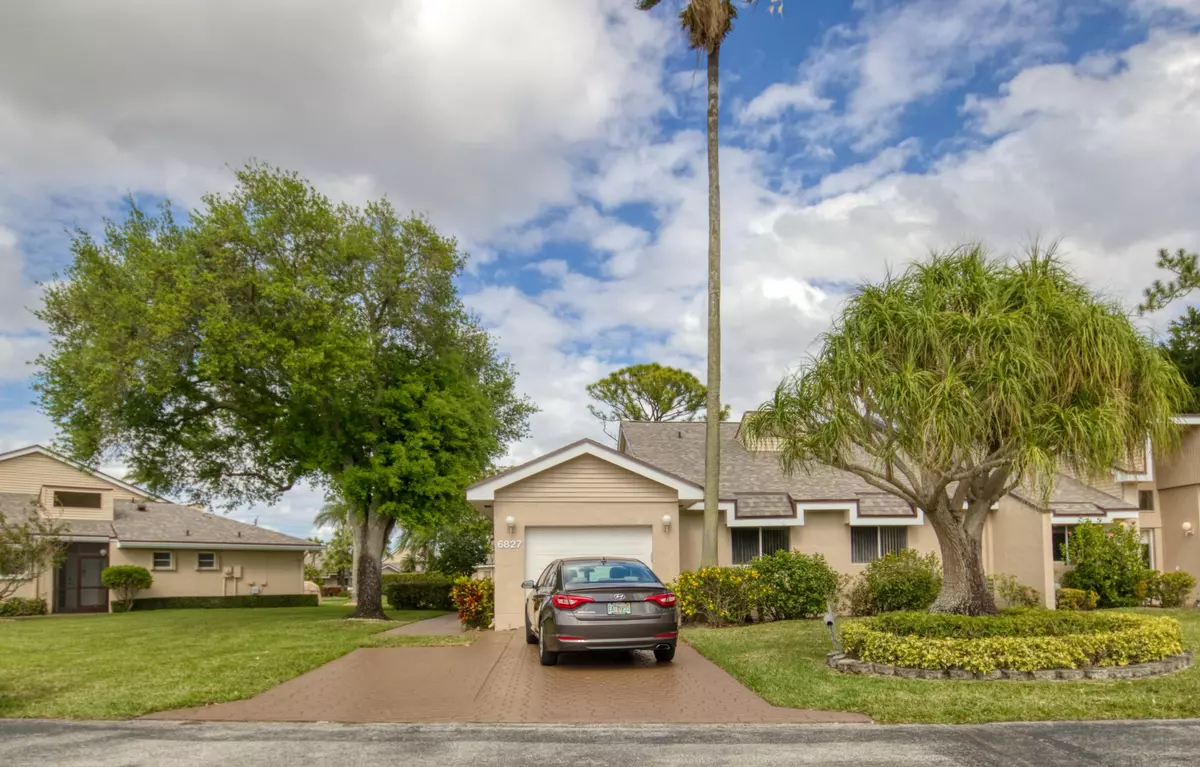 Lake Worth, FL 33467,6827 Fountains CIR