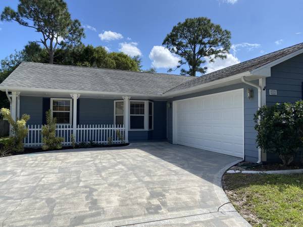 282 SE Wallace TER, Port Saint Lucie, FL 34983