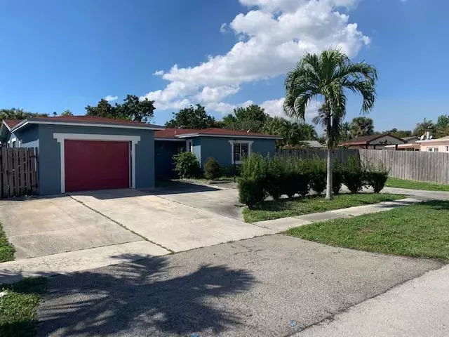 931 SW 68 AVE, North Lauderdale, FL 33068