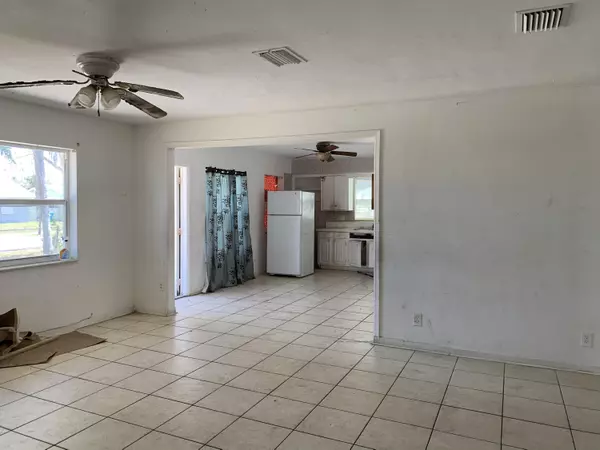 Boynton Beach, FL 33435,1627 NE 1st ST