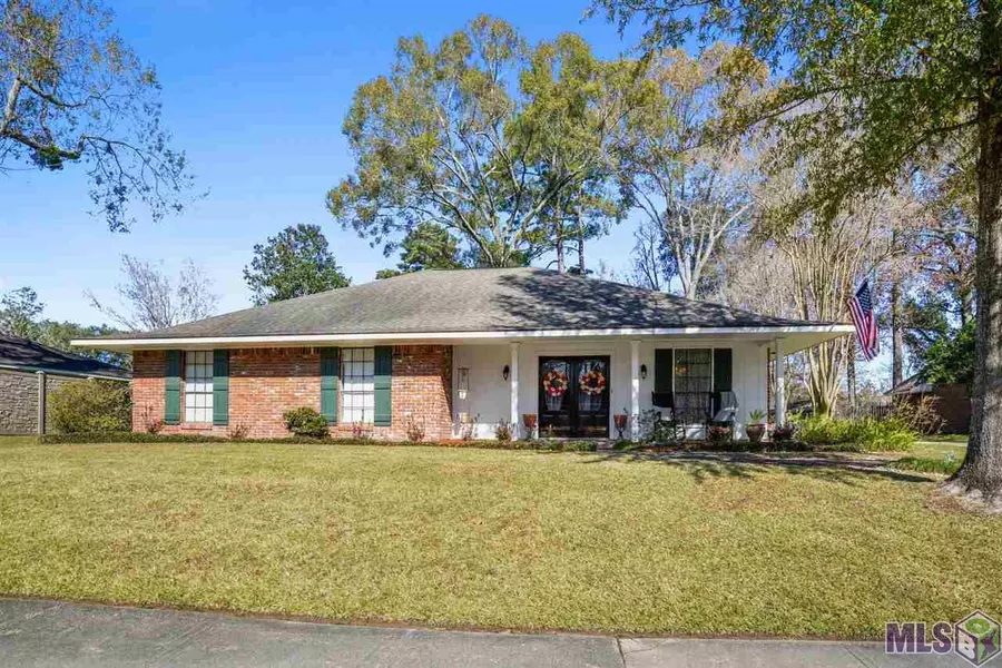 12111 BEACON TREE DR, Baton Rouge, LA 70810