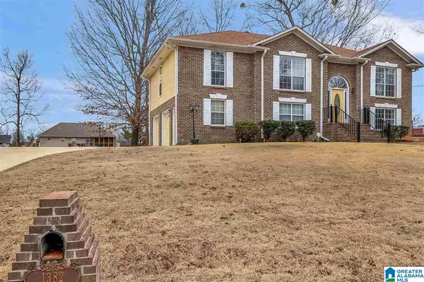 Pleasant Grove, AL 35127,1382 ROCK CREEK LANE