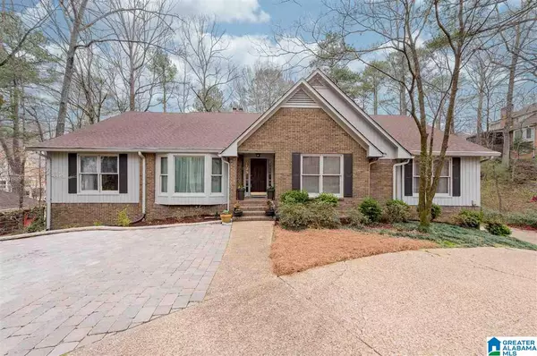 937 LAKE FOREST CIRCLE, Hoover, AL 35244