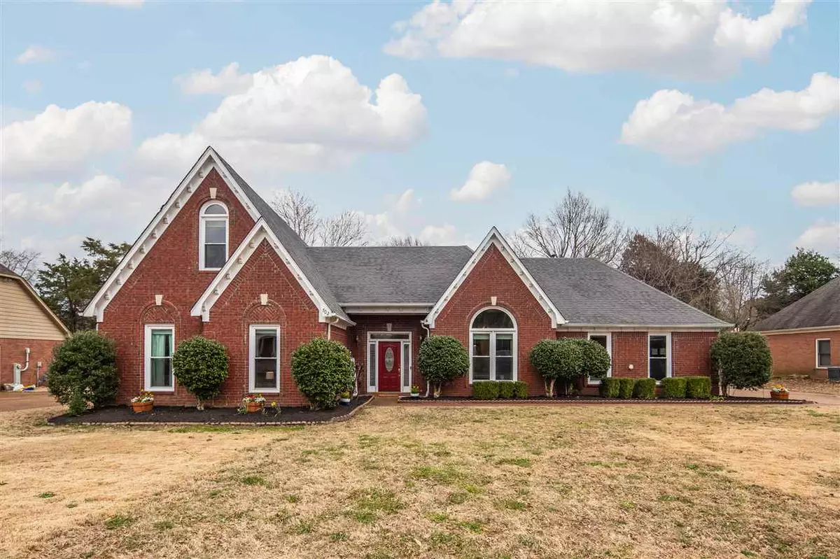 Collierville, TN 38017,702 SUGARBUSH CV N