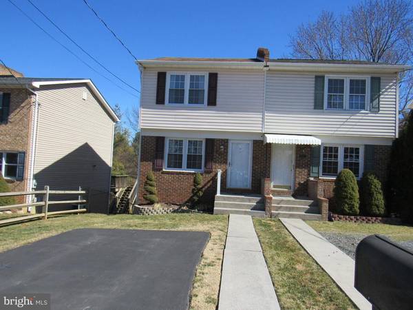 827 N SHENANDOAH AVE, Front Royal, VA 22630