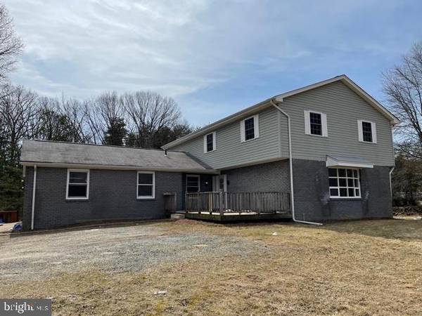 3910 OVERVIEW DR, Fredericksburg, VA 22408