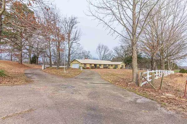 Selmer, TN 38375,3152 ALBERT ROBINSON RD