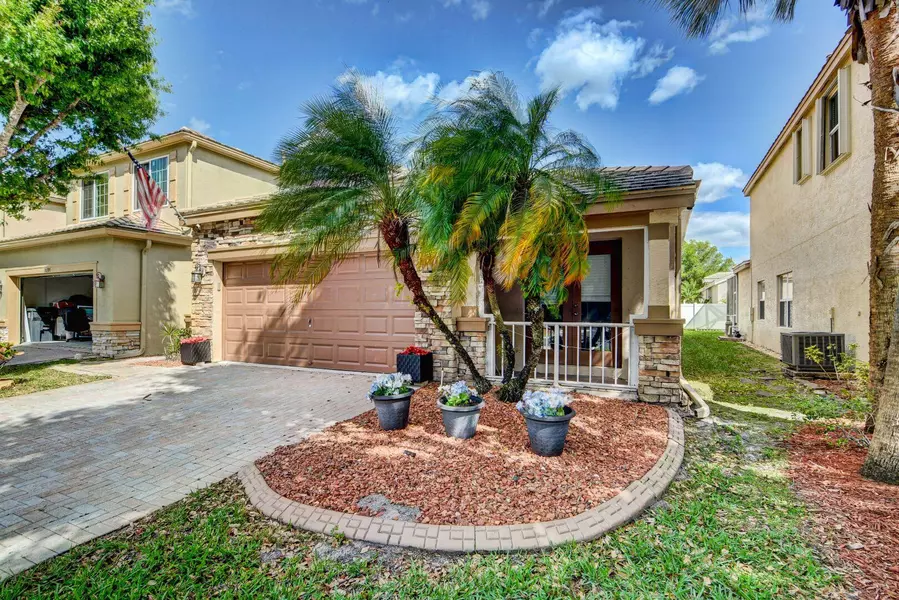 10387 Olde Clydesdale CIR, Lake Worth, FL 33449