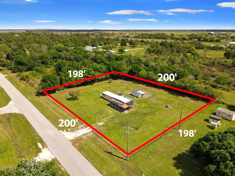 2328 103rd DR, Okeechobee, FL 34974