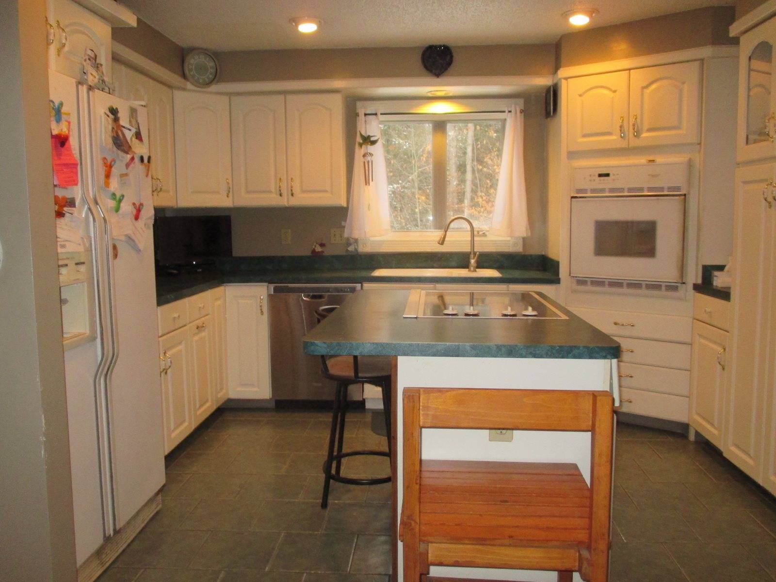 Bethlehem, NH 03574-4016,99 Whitefield RD