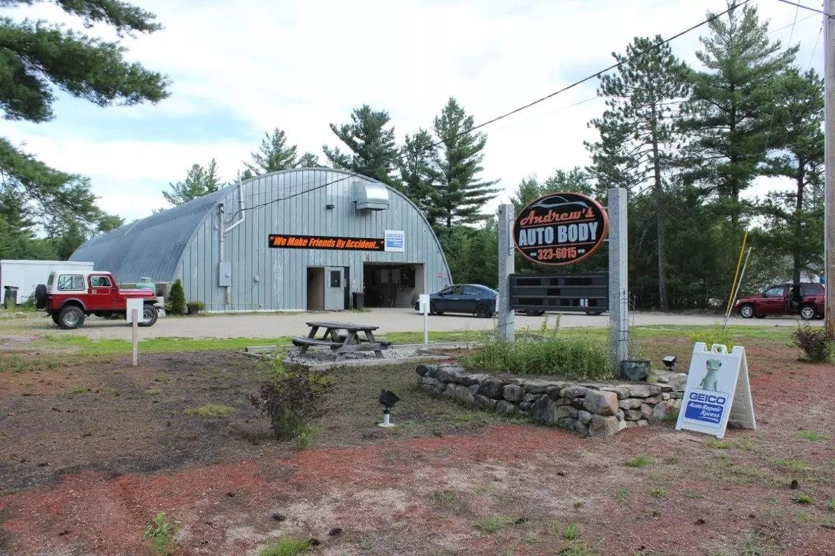 Tamworth, NH 03886,129 Ossipee Lake RD