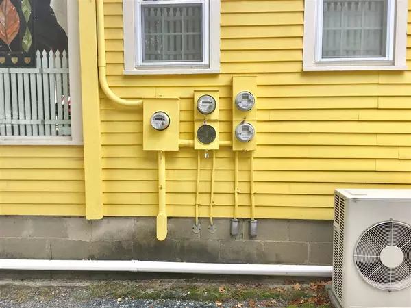 Warner, NH 03278,15 East Main ST