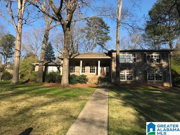 2601 VESTAVIA FOREST TERR, Vestavia Hills, AL 35216