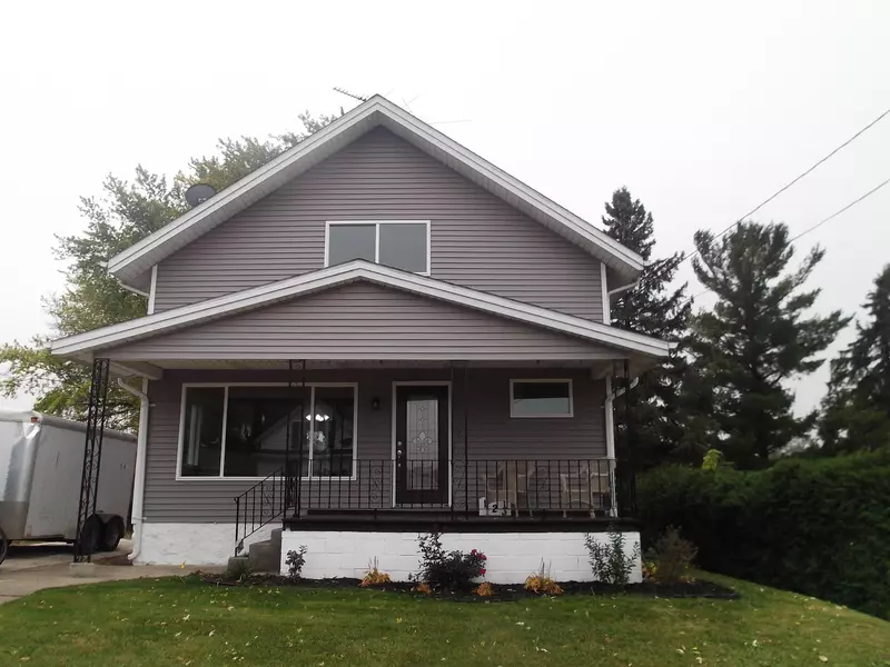 123 Lincoln St, Valders, WI 54245