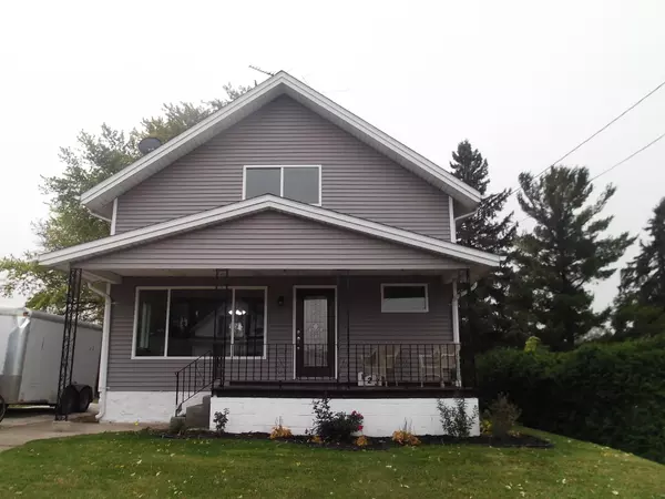 123 Lincoln St, Valders, WI 54245