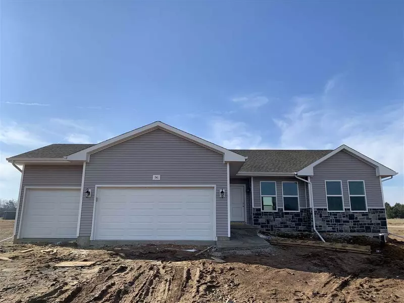 W741 Dogleg Ct, Brodhead, WI 53520