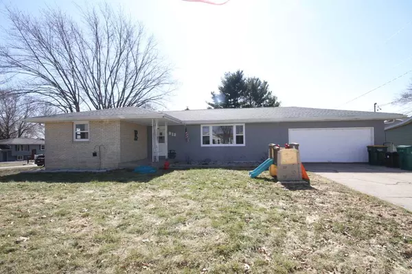 912 Mildred Ave, Edgerton, WI 53534