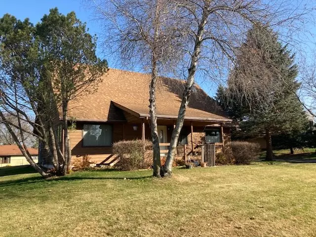 Waunakee, WI 59597,803 5th St