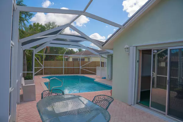 Jupiter, FL 33458,112 Stillwater CIR