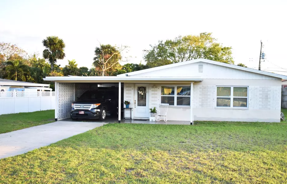 1618 NE Sunview TER, Jensen Beach, FL 34957