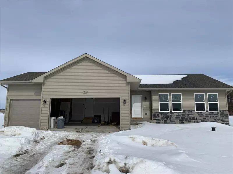 W746 Dogleg Ct, Brodhead, WI 53520