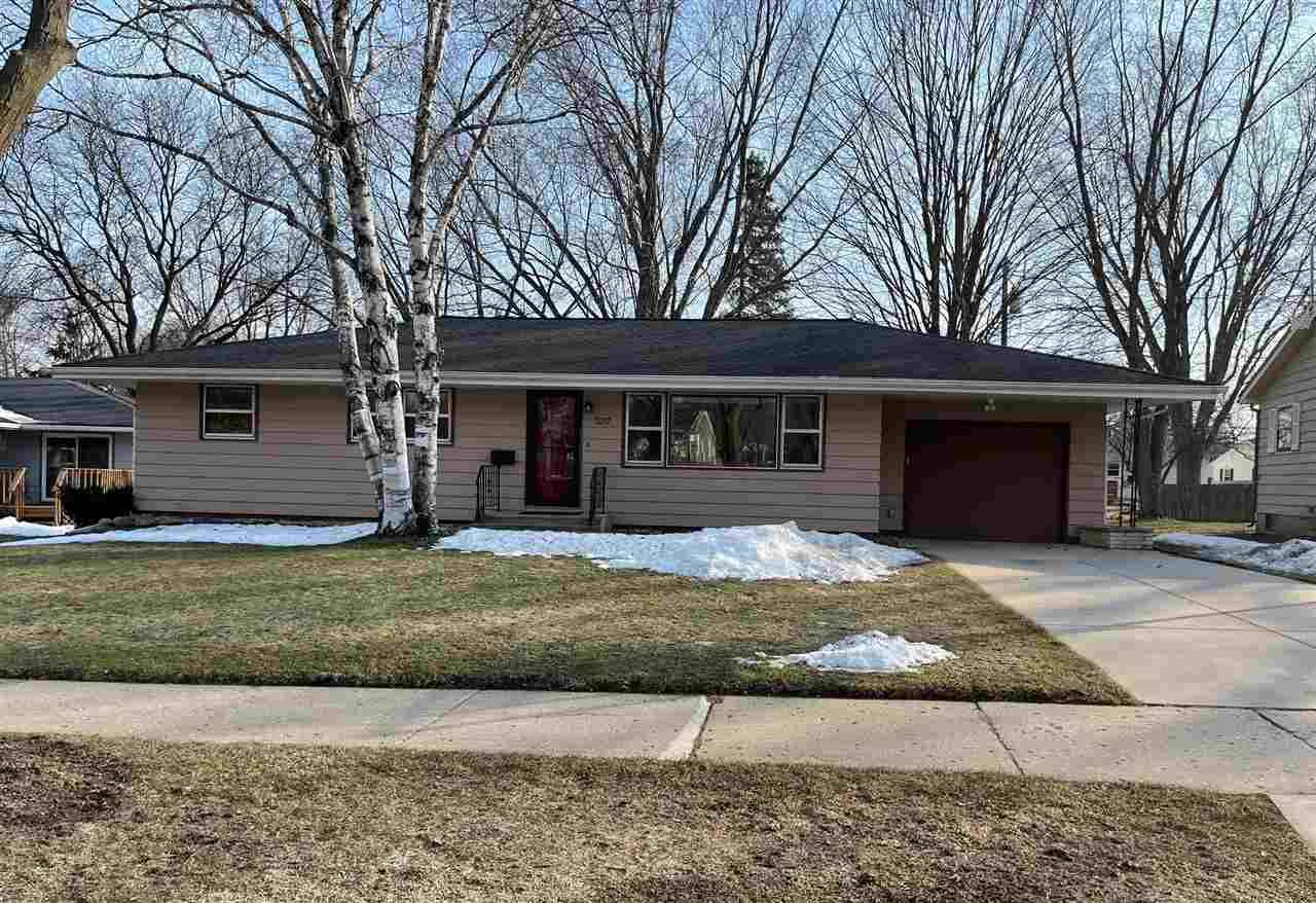 5217 Painted Post Dr, Madison, WI 53716-1553