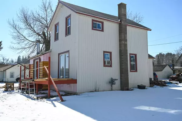 707 2nd Main St, Elroy, WI 53929