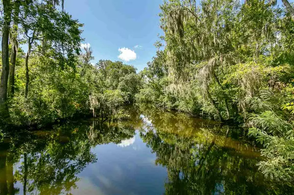 East Palatka, FL 32137,122 Orange Tree Rd