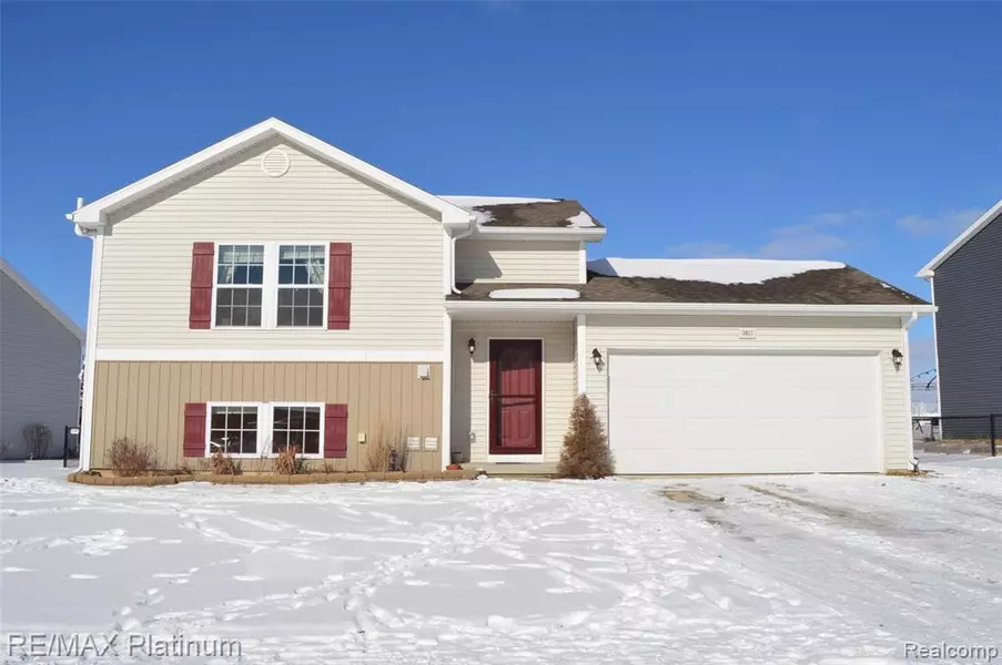 3617 AMBER OAKS Drive, Howell, MI 48855